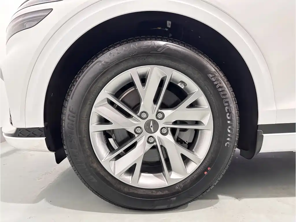 Genesis GV70 2023 2.5T RWD Luxury