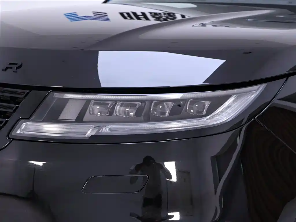 Range Rover Sport 2025 400PS Hidden Edge Special Edition