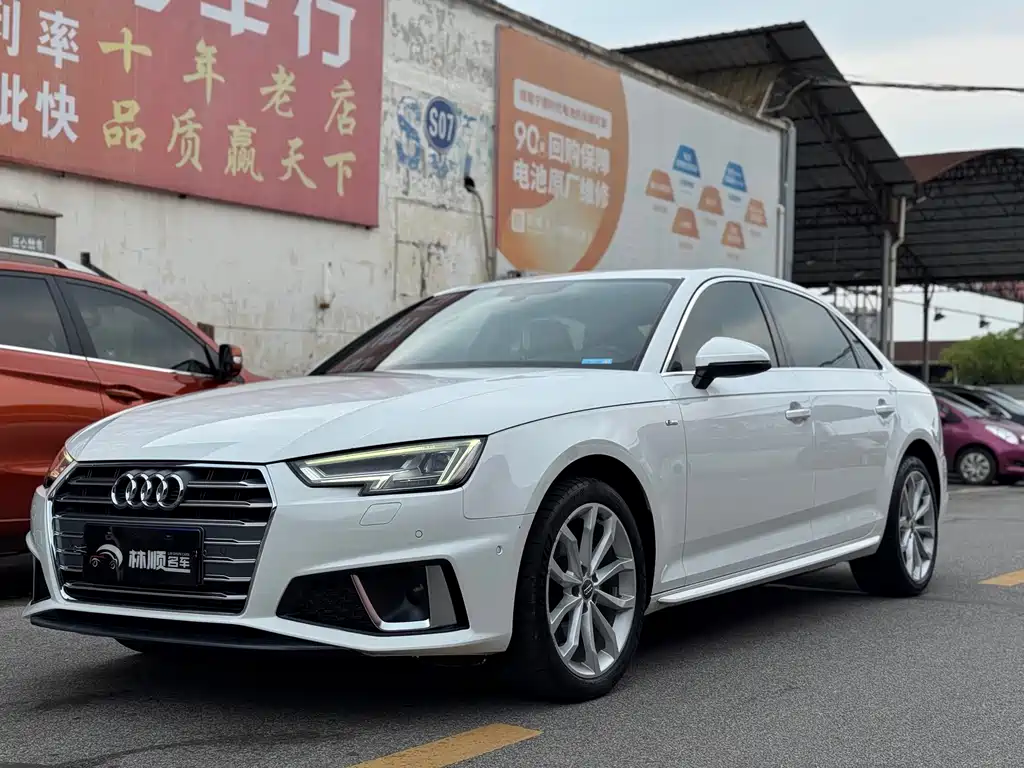 Audi A4L 2019 40 TFSI Fashion Edition China VI
