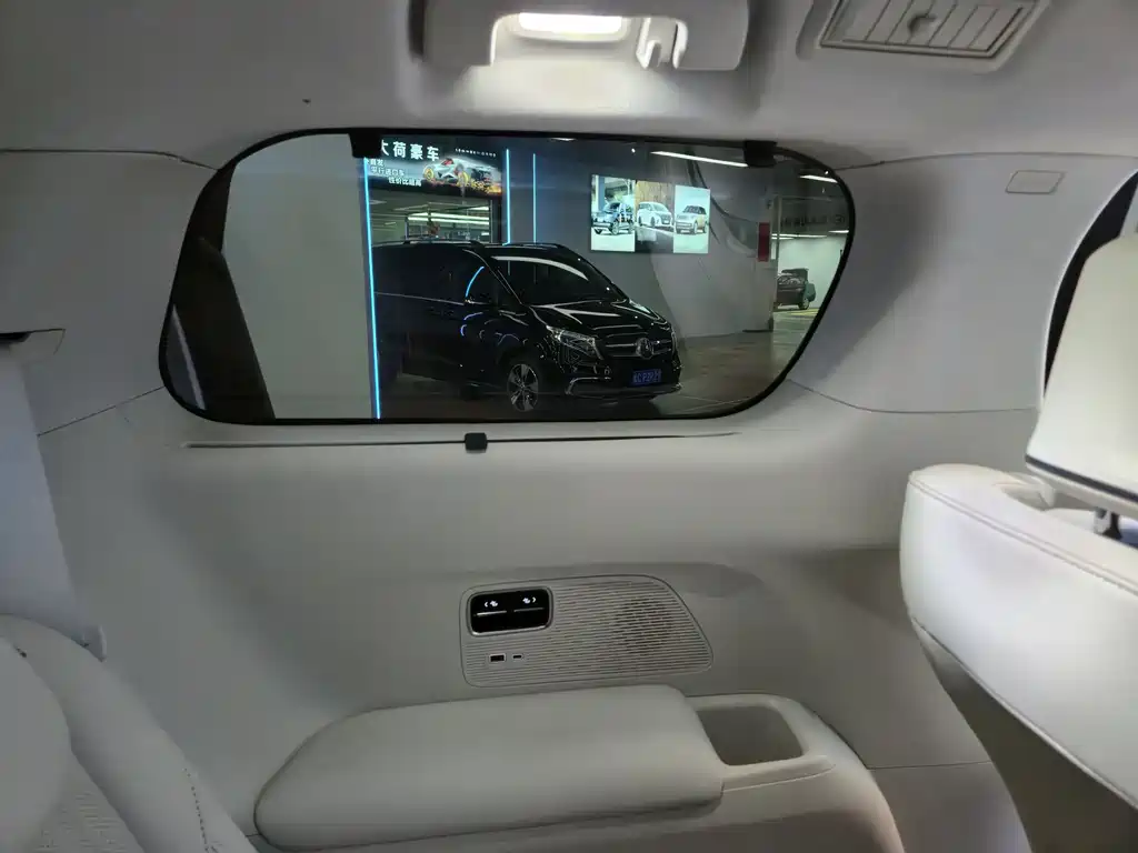 Buick GL8 PHEV 2024 Lu Zun Luxury Edition 7-Seater