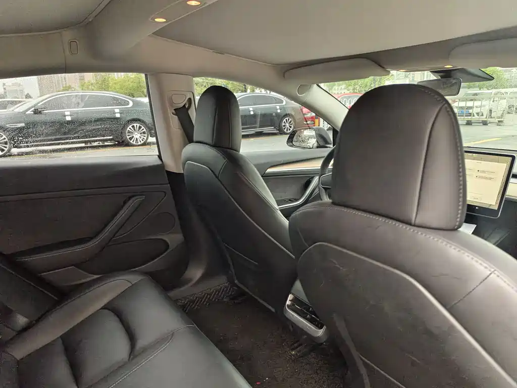 Model 3 2022 Rear-Wheel Drive