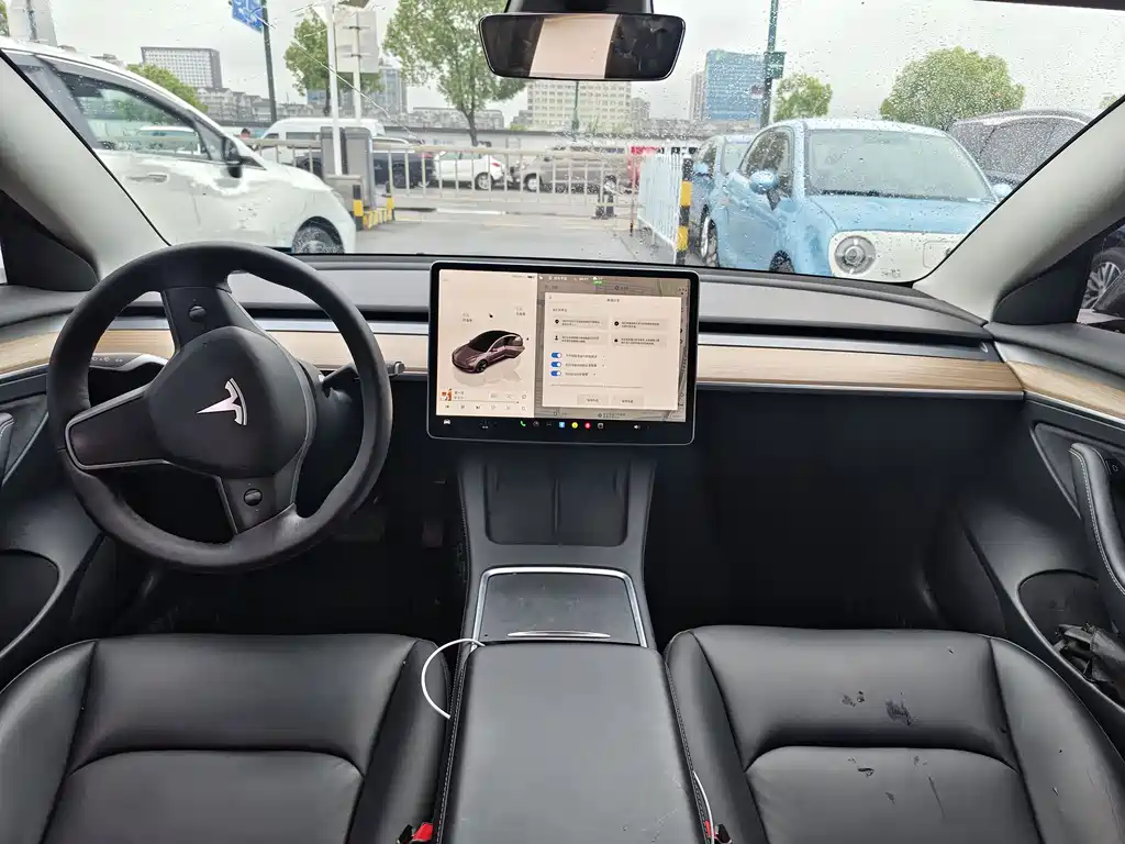 Model 3 2022 Rear-Wheel Drive