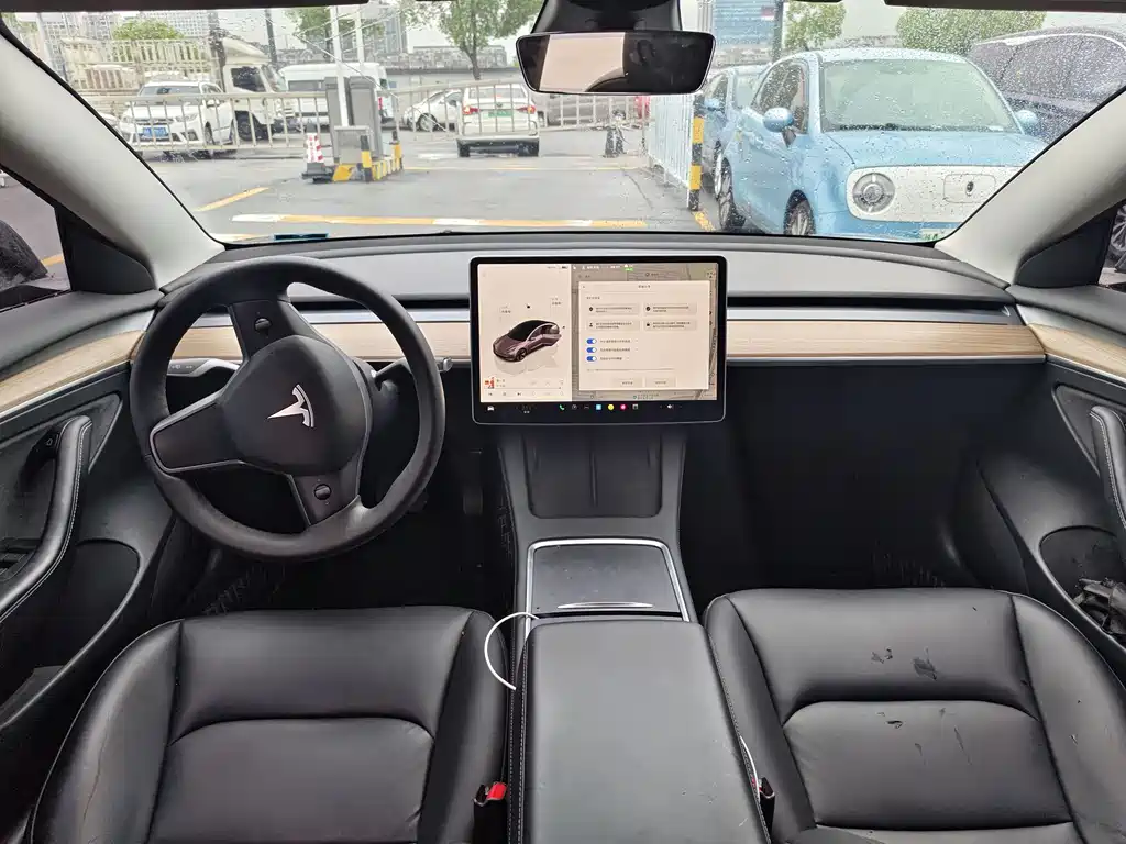 Model 3 2022 Rear-Wheel Drive