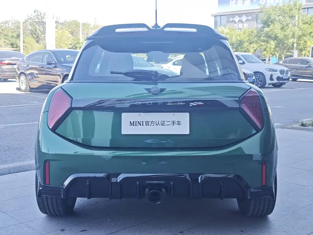 MINI John Cooper Works 2025