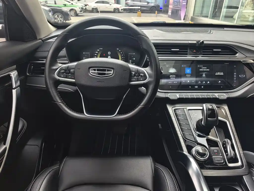 Geely Boyue 2020 1.8TD DCT Zhilian PRO