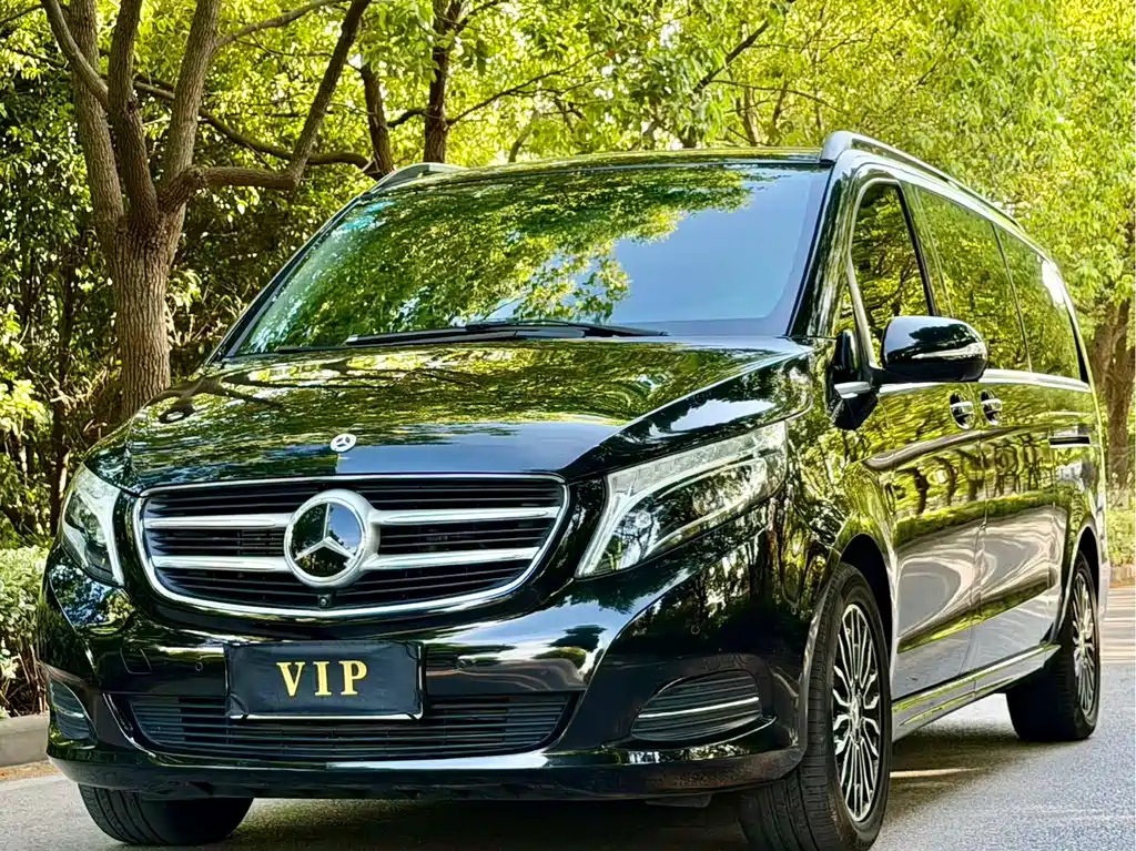 Mercedes-Benz V-Class 2018 V 260 L Luxury Extended Edition China VI