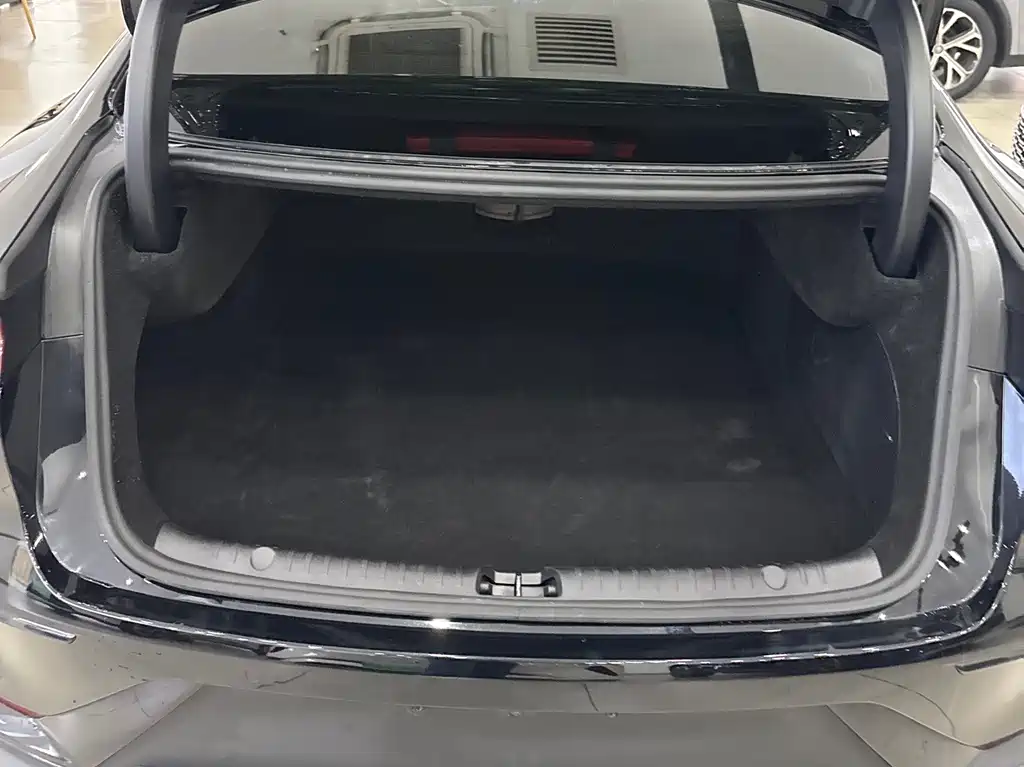 BYD Han 2025 DM-i 125KM LiDAR Intelligent Driving Edition