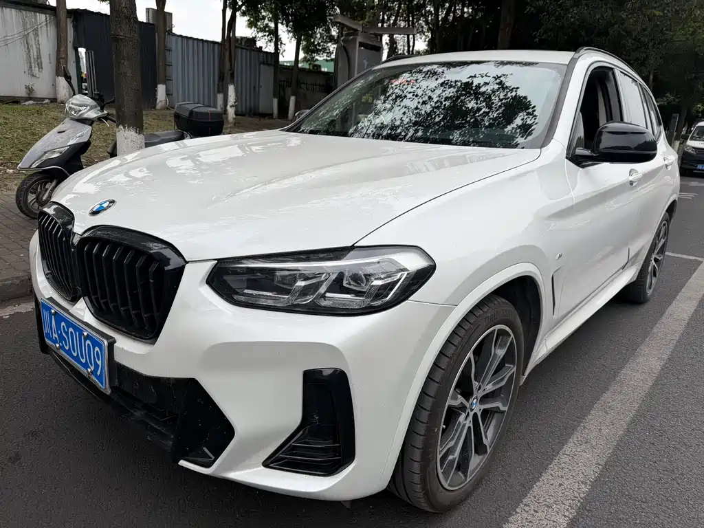 BMW X3 2022 xDrive30i Leading Edition M Night Shadow Package