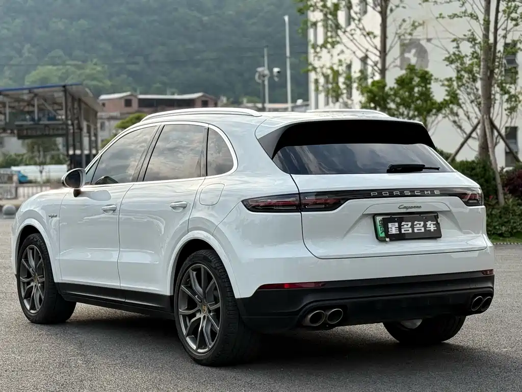 Porsche Cayenne E-Hybrid 2021 2.0T