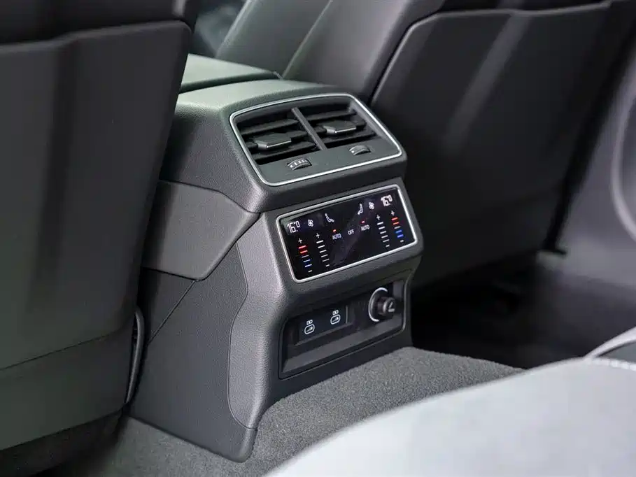 Audi A7L 2024 45 TFSI Luxury