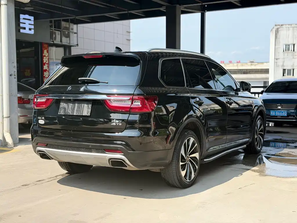Hongqi HS7 2021 2.0T DCT 2WD Premium