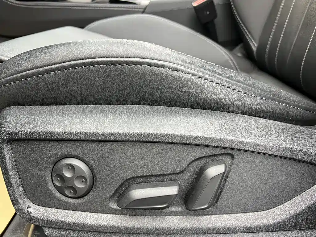 Audi Q5L 2022 40 TFSI Luxury Dynamic Edition