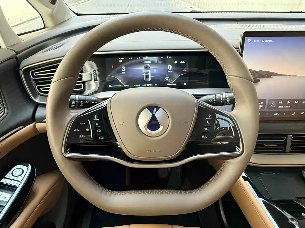 Denza D9 2022 DM-i 970 AWD Flagship