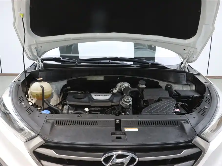 Tucson 2015 1.6T DCT 2WD Smart