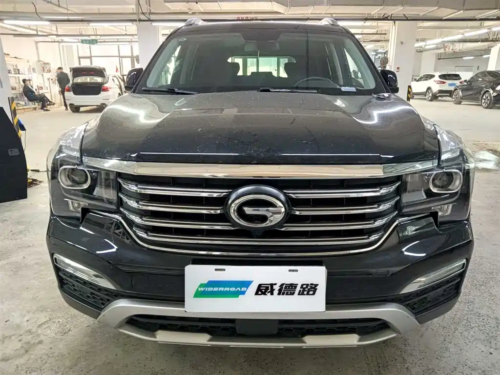 GAC Trumpchi GS8 2017 320T 2WD Luxury Edition (7-Seater)
