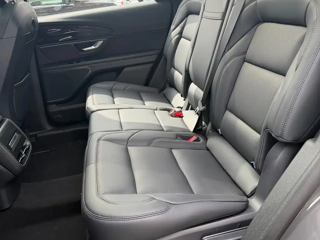 Lincoln Nautilus 2026 2.0T FWD Qi Hang Edition