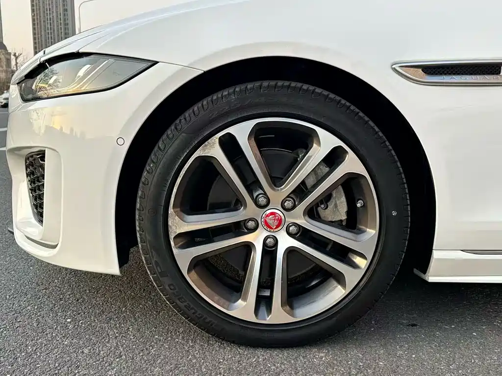 Jaguar XEL 2020 2.0T 200PS R-DYNAMIC S