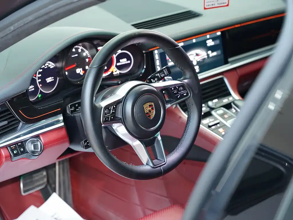 2017 Porsche Panamera 4S 2.9T