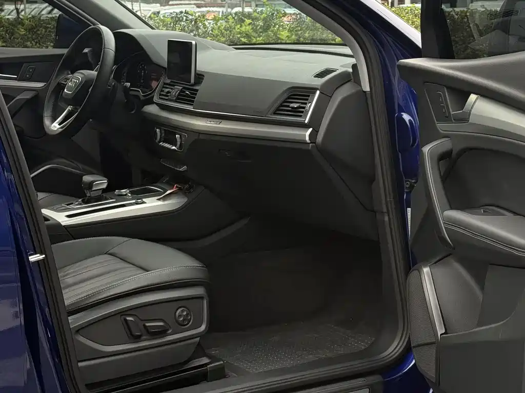 Audi Q5L 2020 40 TFSI Progressive