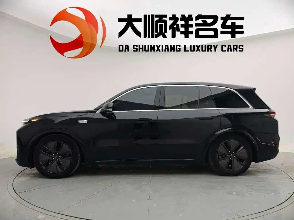 Li Auto L8 2024 Pro