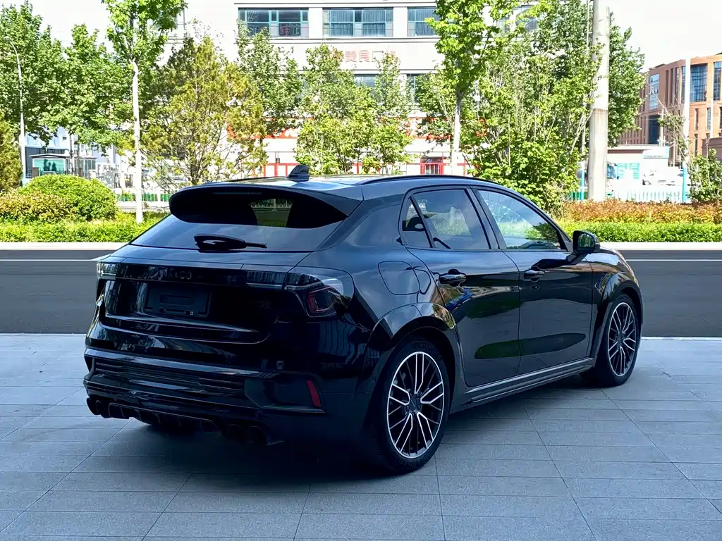 Lynk & Co 02 Hatchback 2021 2.0TD Halo Driving Control Package Edition