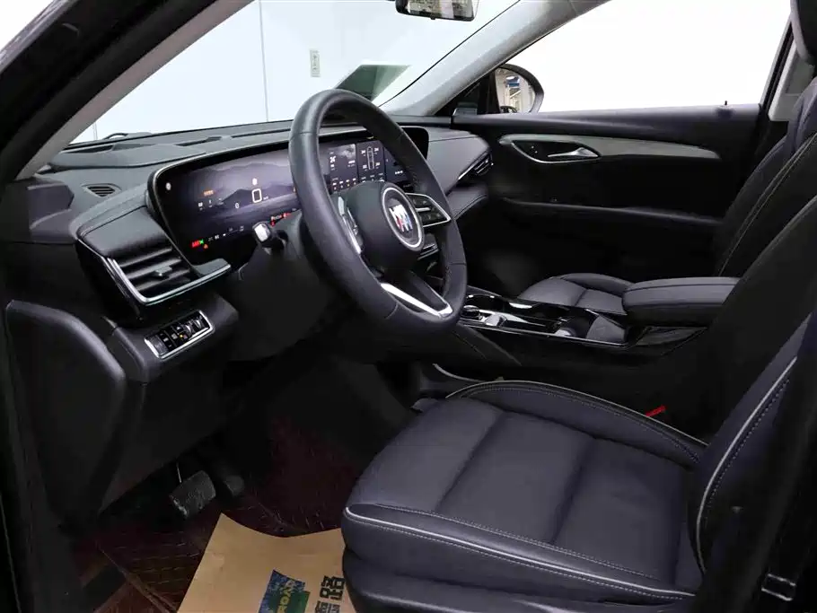 Buick Envision Plus 2025 28T FWD Platinum Edition