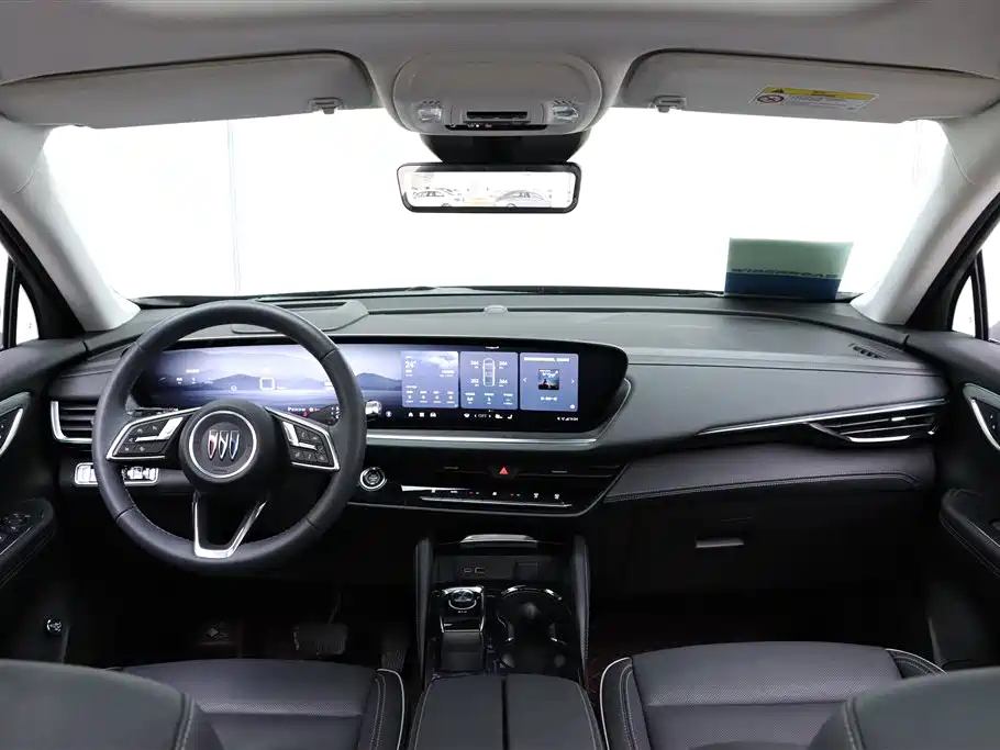 Buick Envision Plus 2025 28T FWD Platinum Edition