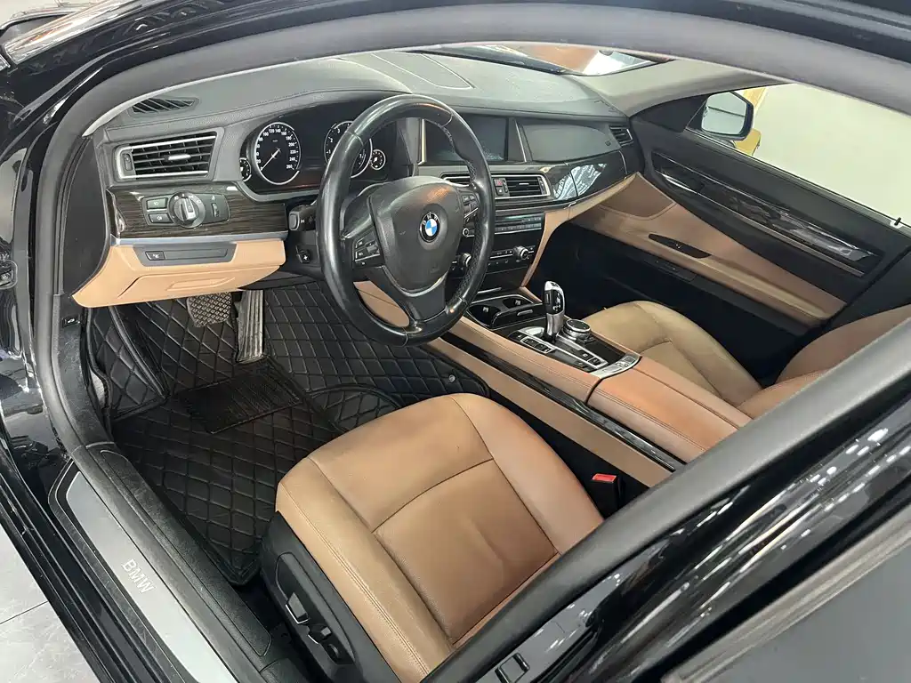 BMW 7 Series 2014 730Li Zhenxiang Edition
