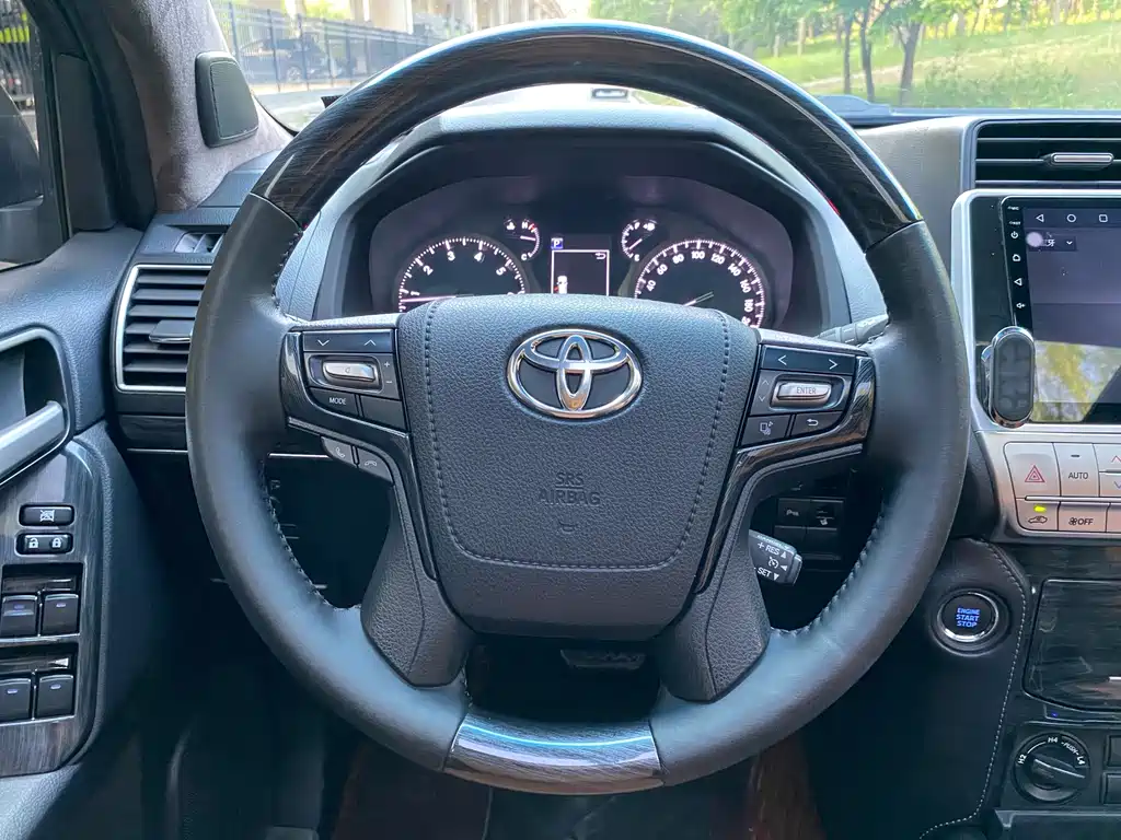 Prado 2018 3.5L Automatic TX-L Rear-Mounted Spare Tire