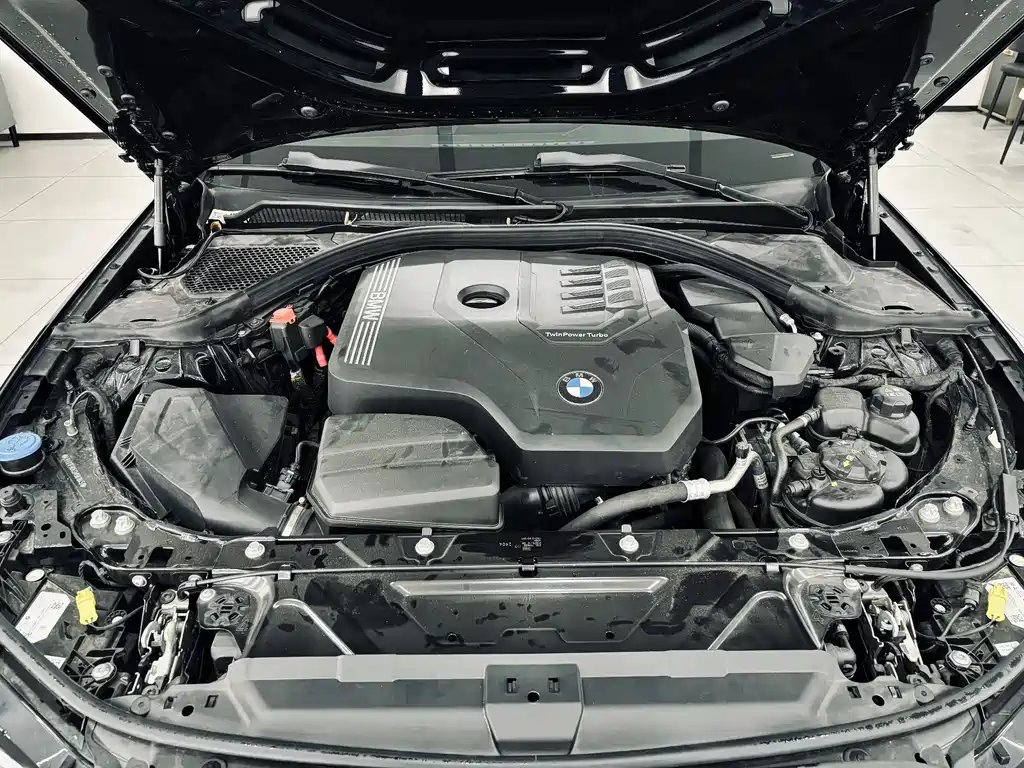 BMW 3 Series 2025 330Li M Sport Night Edition