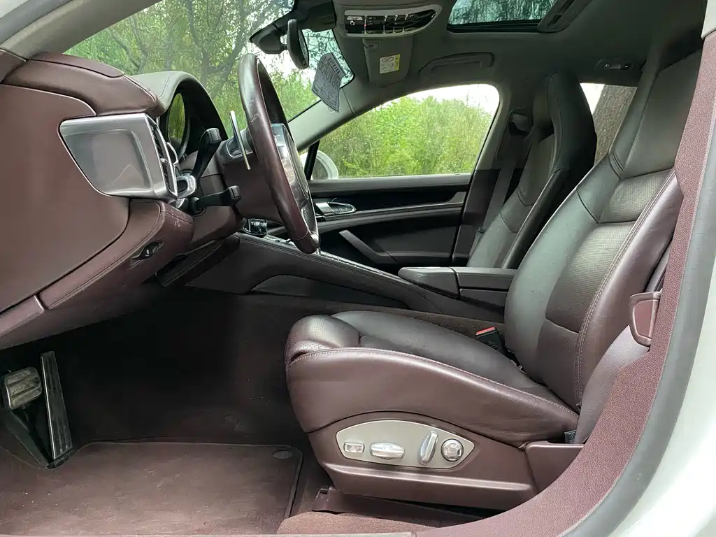 Porsche Panamera 2014 3.0T
