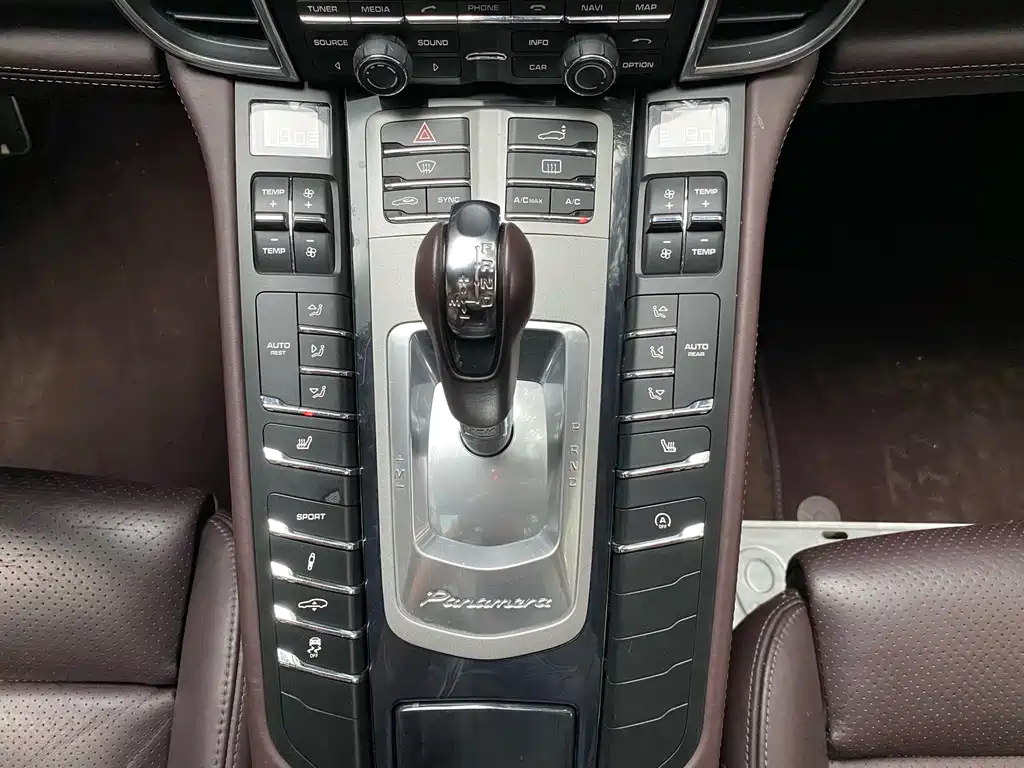 Porsche Panamera 2014 3.0T