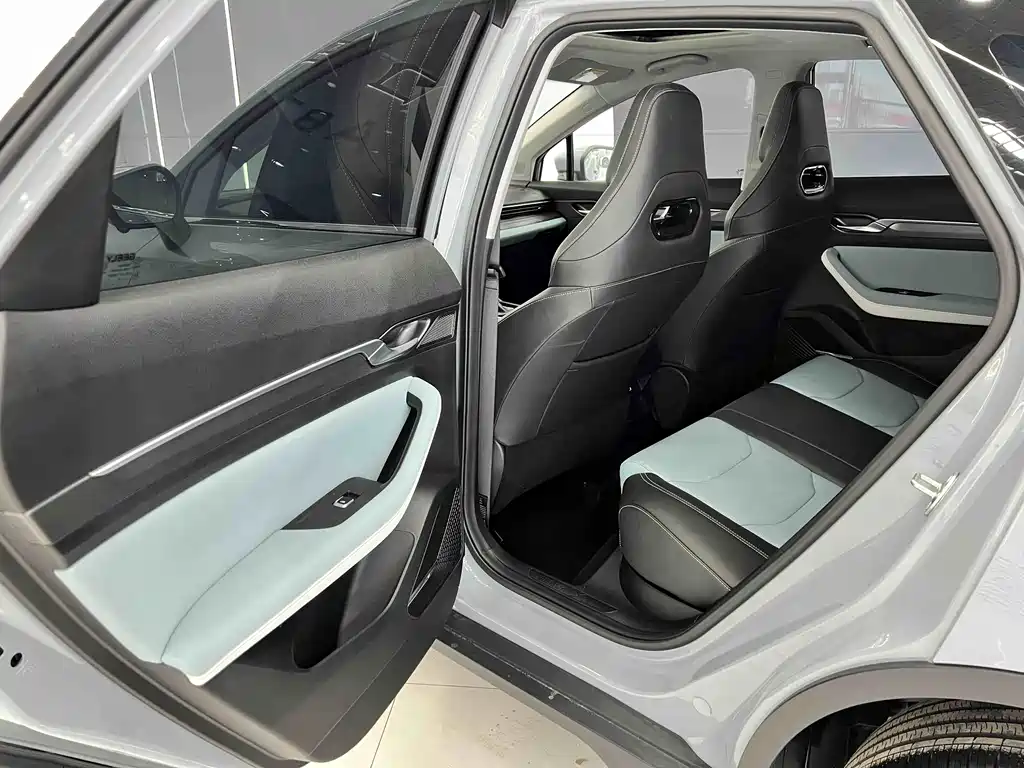 Geely Emgrand S 2022 1.4T CVT Crossover Player Edition