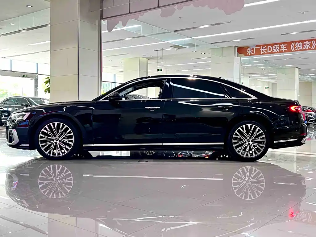 Audi A8L 50 TFSI quattro