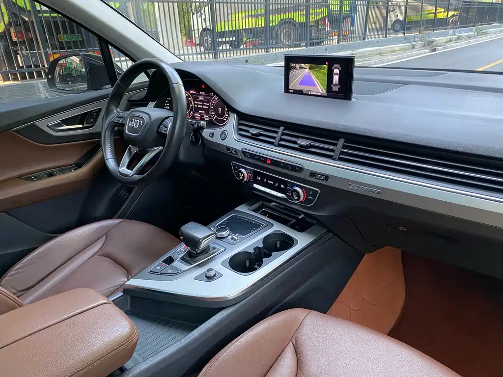 Audi Q7 e-tron 2019 55 e-tron
