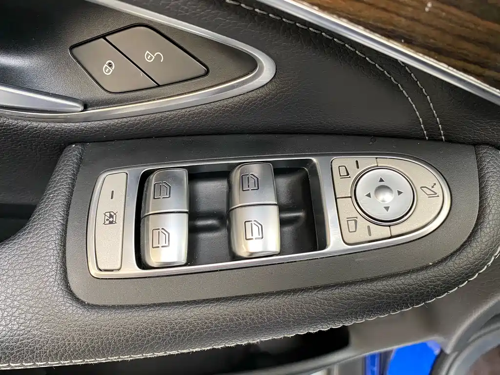 Mercedes-Benz GLC 2019 GLC 260 L 4MATIC Dynamic