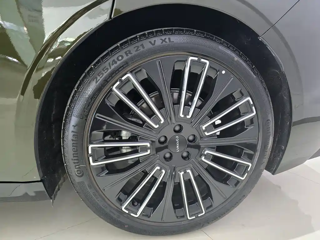 Lynk & Co 10 2025 240 AWD Ultra Sport Edition H7