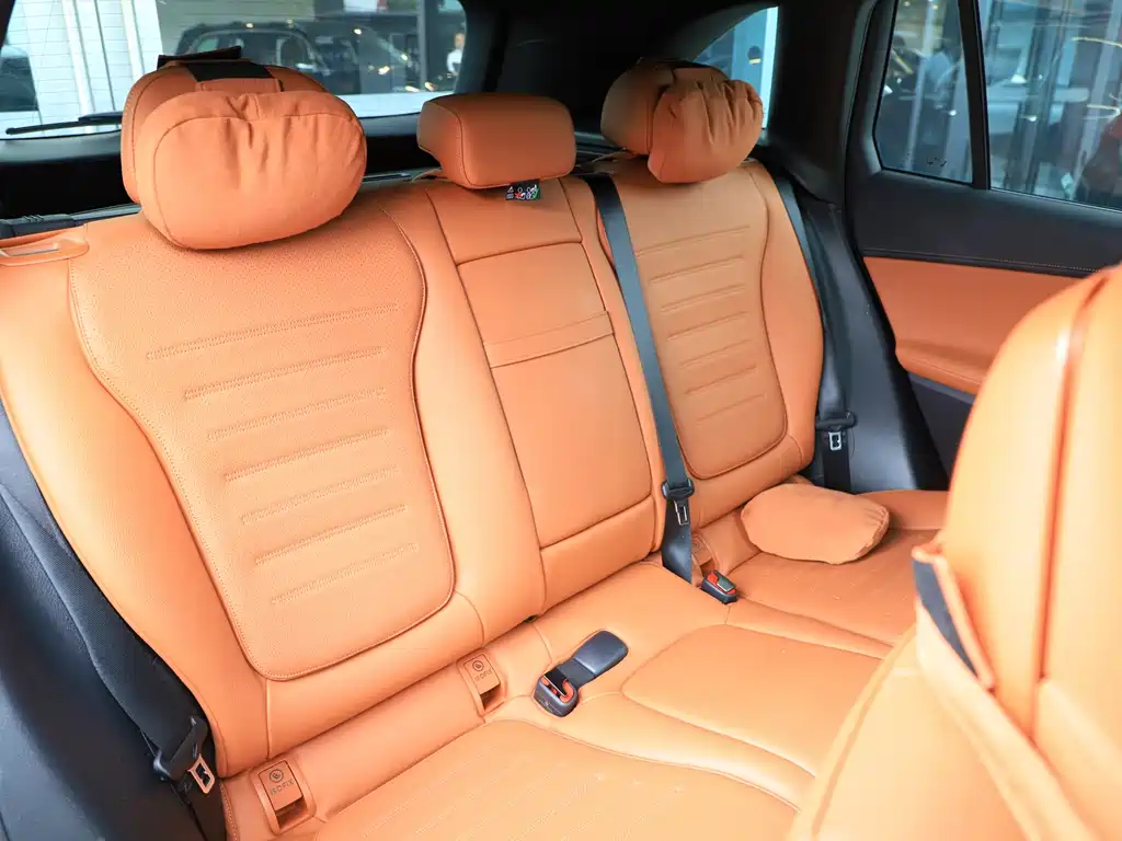 Mercedes-Benz GLC 300 L 4MATIC Dynamic 5-Seater 2024