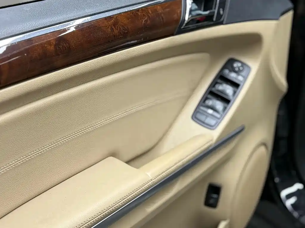 Mercedes-Benz M-Class 2010 ML 350 4MATIC Luxury Edition