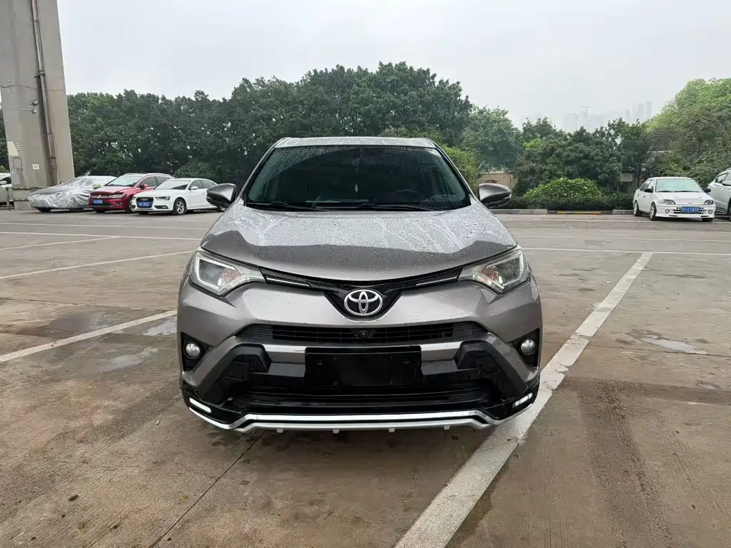 2016 Toyota RAV4 2.0L CVT FWD Fashion Edition China V