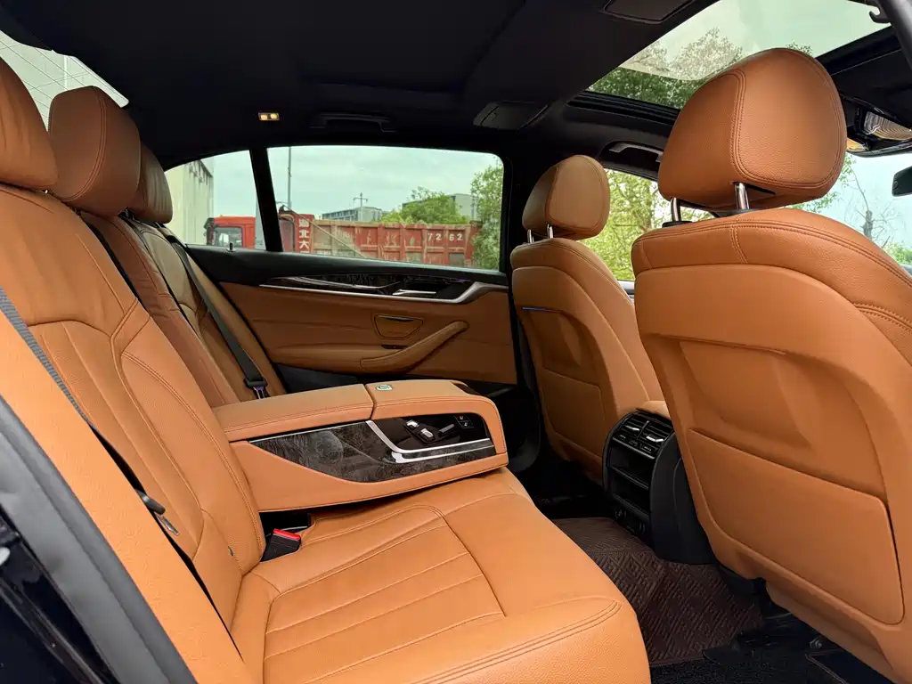 BMW 5 Series 2018 530Li Leading Edition M Sport Package