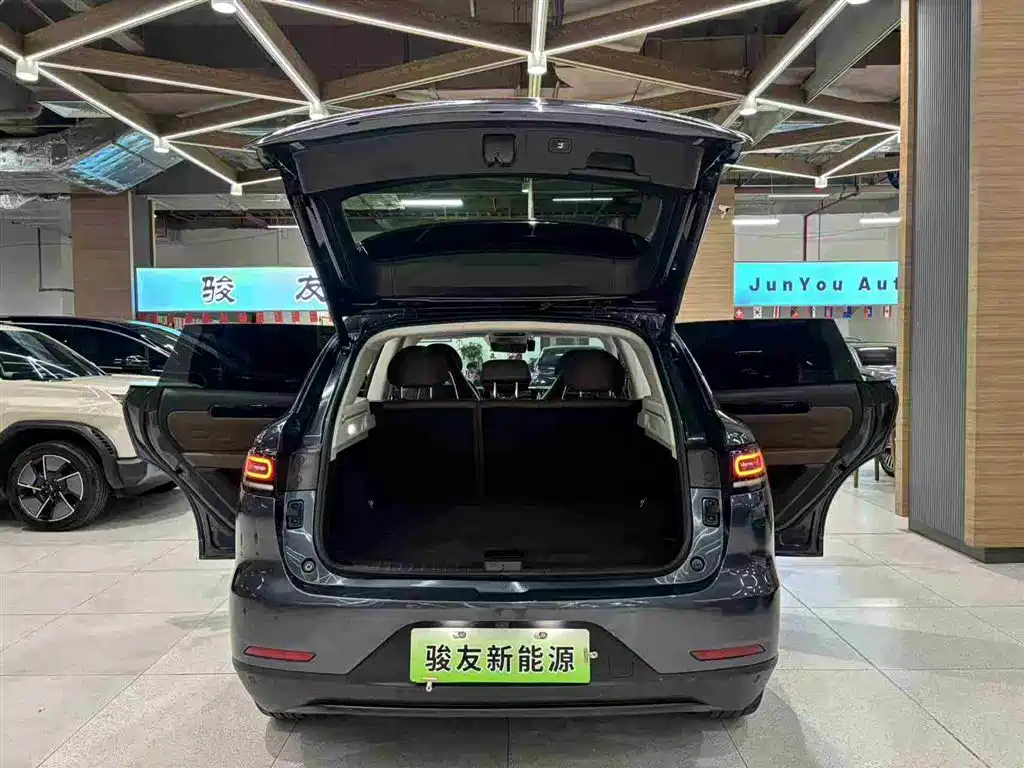 Leapmotor C11 2023 EREV 180 Comfort Edition
