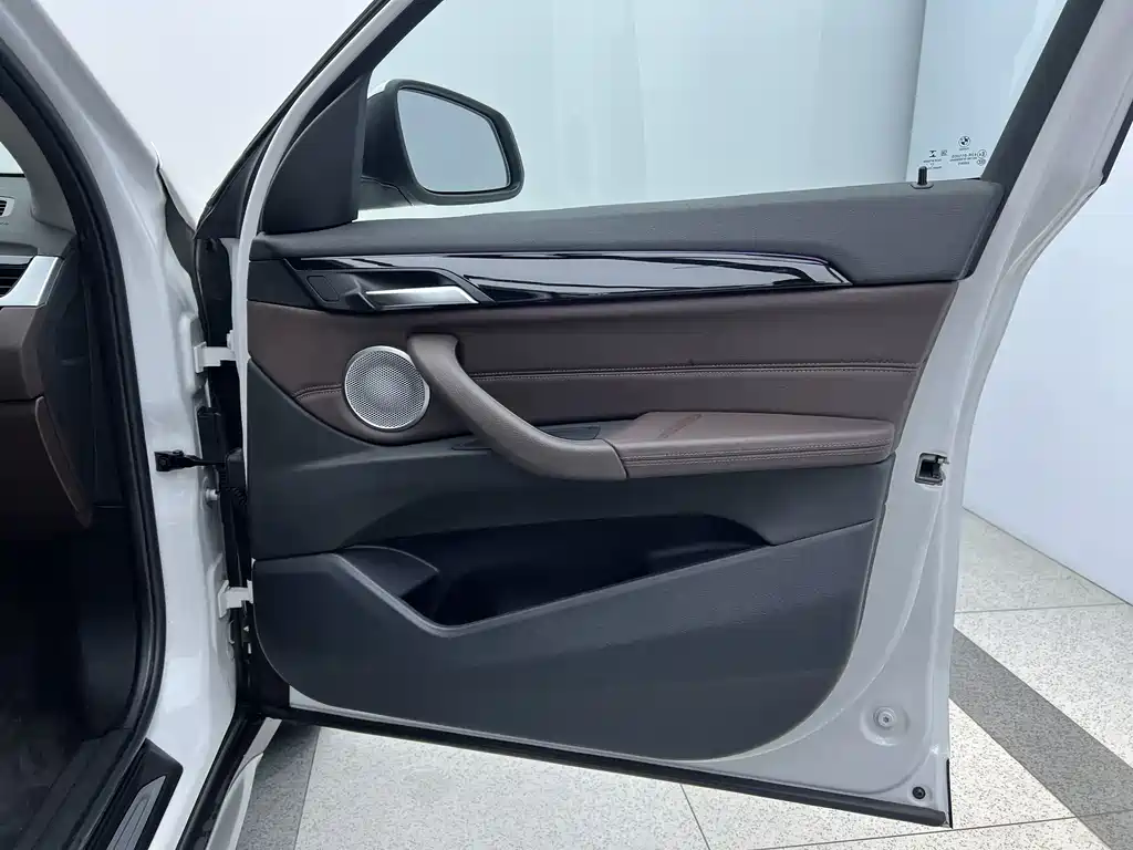 BMW X1 2021 sDrive20Li Premium