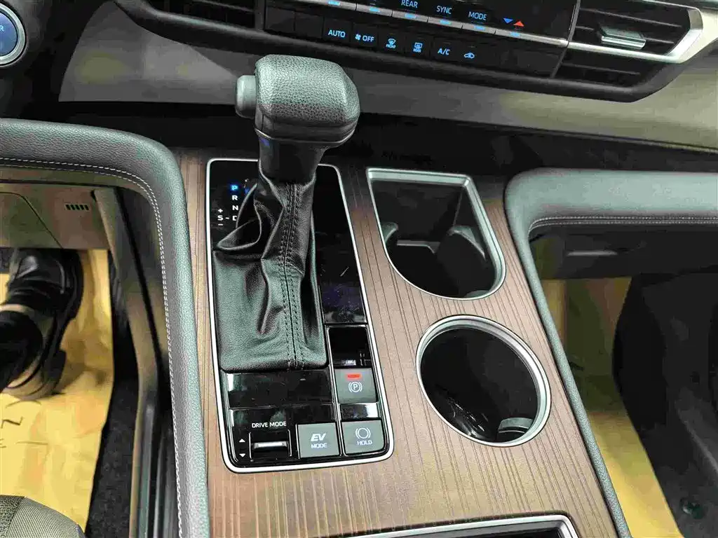Toyota Sienna 2021 2.5L Hybrid Comfort Edition