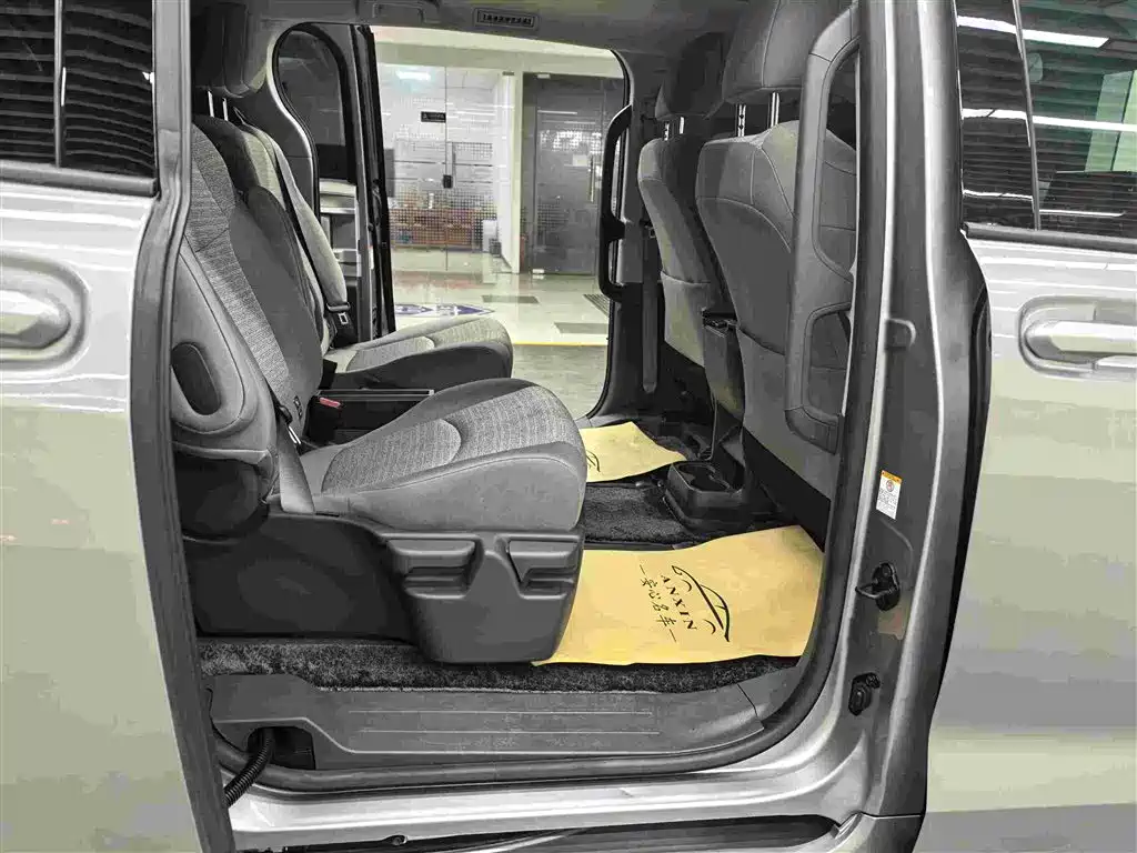 Toyota Sienna 2021 2.5L Hybrid Comfort Edition