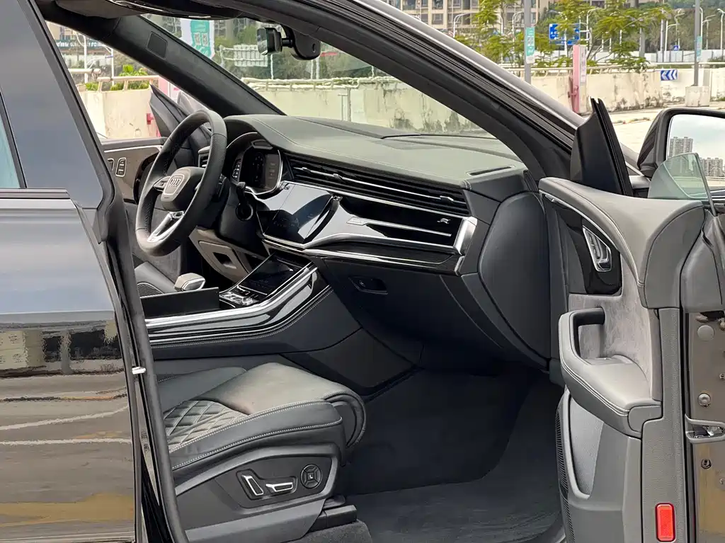 Audi Q8 2024 55 TFSI Prestige Dynamic Edition