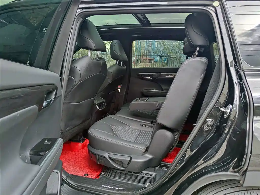 Toyota Crown Kluger 2023 2.5L HEV AWD Premium