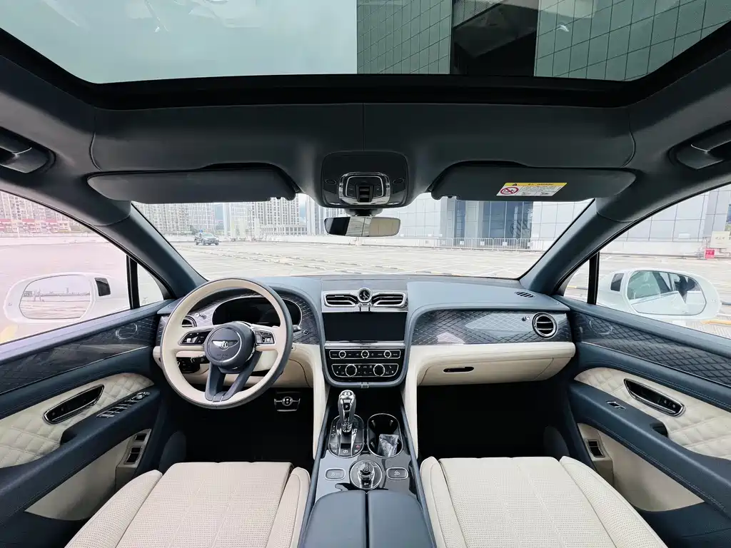 Bentley Bentayga 2022 4.0T V8