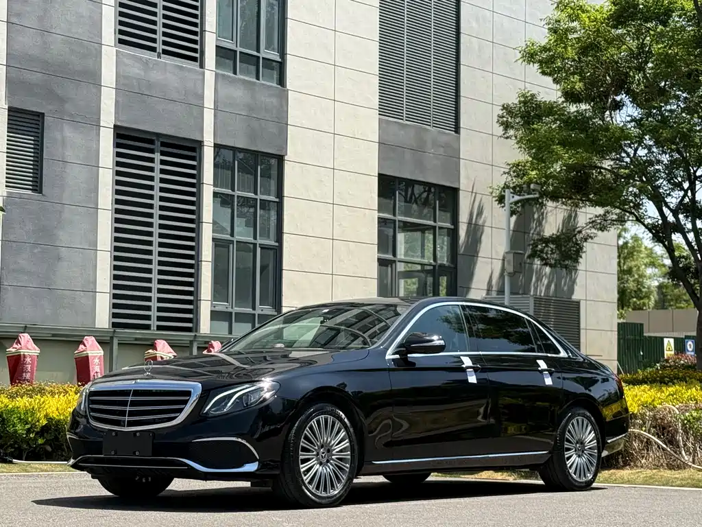 Mercedes-Benz E-Class 2020 E 300 L Fashion