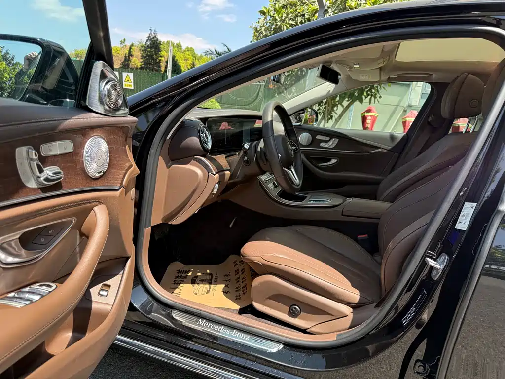 Mercedes-Benz E-Class 2020 E 300 L Fashion